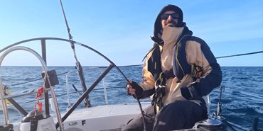 J130 J130 delivery skipper
