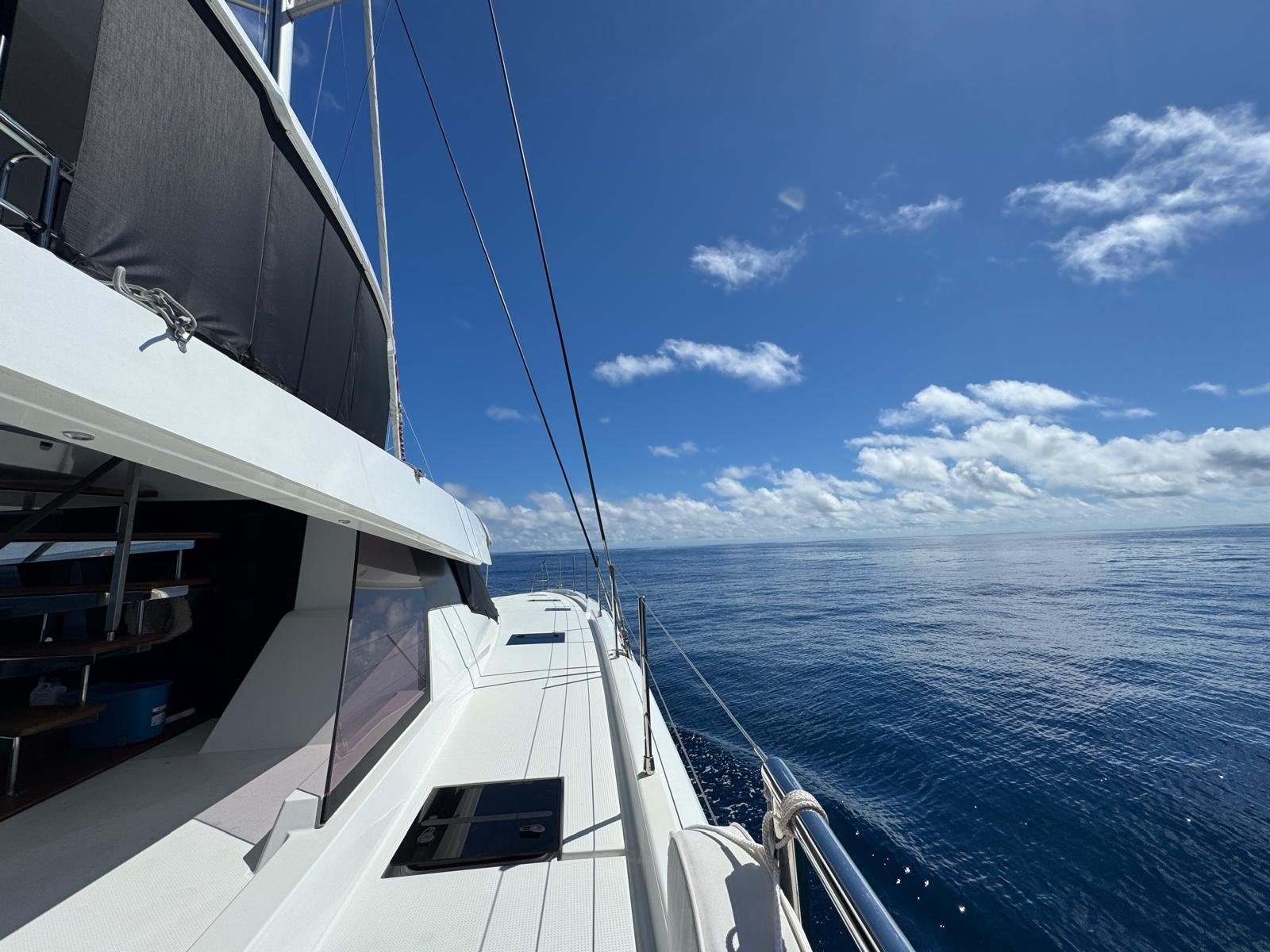 semana fountaine pajot